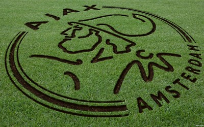 中欧电竞精华-B席又送精准助攻